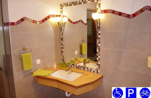 Favoriten Apartment | Family-Friendly ABCD Apartments with Ocean View