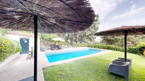 Candeleda House | Experience Abejas 1 at El Vergel de Chilla - Oceanfront Bliss