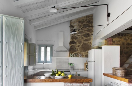 El Raso Cottage | Discover Abejas 2 El Vergel de Chilla - Pet Friendly Retreat