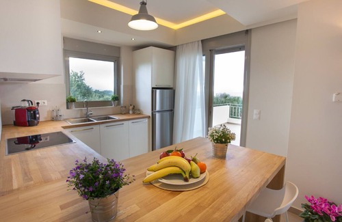 Pylos-Nestoras House | Premier Abelia Villas with Pool & Breakfast Included