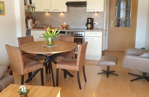 Kruen Apartment | Experience Comfort at Abendsonne / Alpenglühn, Haus