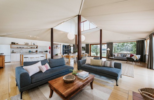 Buckaroo House | Elegant Abercorn Country House: 10/10 Guest Rated Retreat