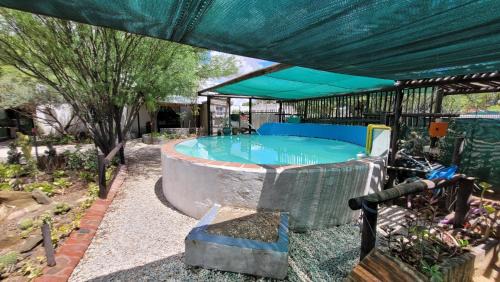 Aberdeen House | Experience Comfort at Aberdeen Self Catering with Pool Access