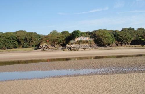 Penrhyndeudraeth House | Oceanfront Abergafren Lodge: Guest Rated 9.8 Near the Sea