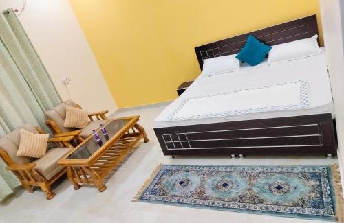 Faizabad House | Family-Friendly Stay at Abhash Sadan - Pet Welcome!