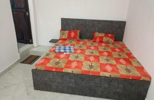 Derapur Hotel | Abhinav hoteL