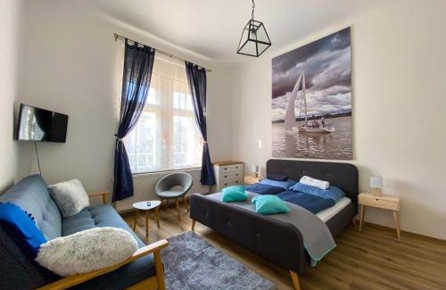 Keszthely Villa | Discover Abigél Vendégház Keszthely: Oceanfront Bliss
