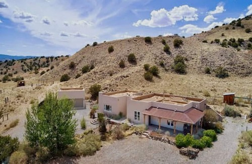 El Rito House | Experience Abiquiu Adobe in Artistic Georgia O'Keeffe Country