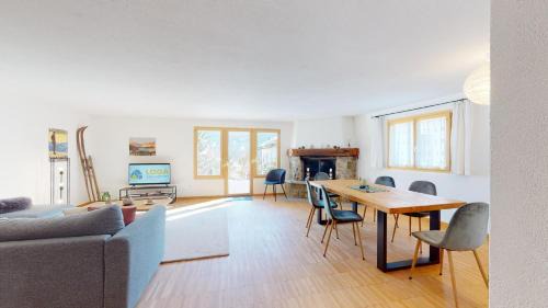 Champfer Apartment | Family-Friendly Abitaziun Cuntainta 1 in Champfèr
