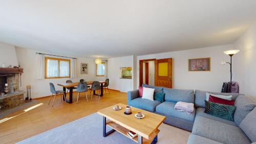 Champfer Apartment | Family-Friendly Abitaziun Cuntainta 1 in Champfèr