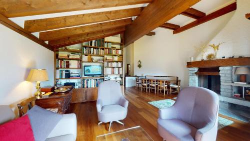 Sils-Maria Apartment | Family-Friendly Retreat at Abitaziun Furtschellas 8