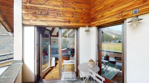 Sils-Maria Apartment | Family-Friendly Retreat at Abitaziun Furtschellas 8