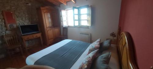 Cangas de Onis House | Affordable Family-Friendly Stay at Ablanera 2 Hotel