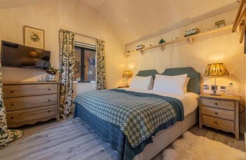 East Rudham House | Pet-Friendly Stay at Able Stables: Family Welcoming Retreat