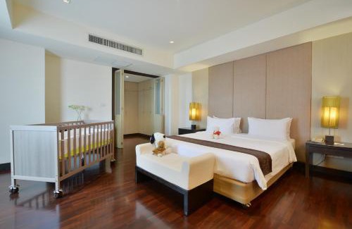 Samsen Nai Apartment | Exclusive Stay at Abloom Serviced Apartments with Pool