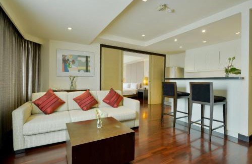 Samsen Nai Apartment | Exclusive Stay at Abloom Serviced Apartments with Pool