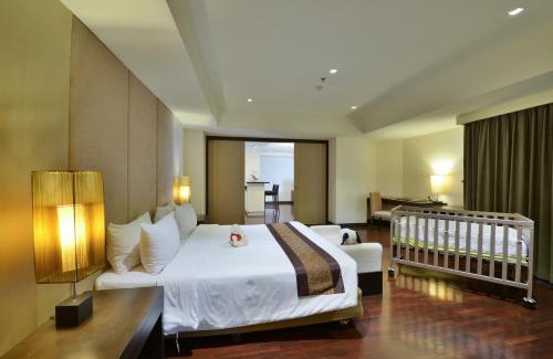 Samsen Nai Apartment | Exclusive Stay at Abloom Serviced Apartments with Pool