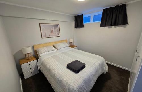 Miramar Apartment | Pet-Friendly Retreat: Abode for Two & a Few Paws
