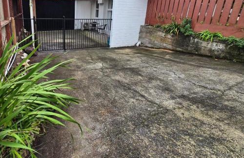 Miramar Apartment | Pet-Friendly Retreat: Abode for Two & a Few Paws