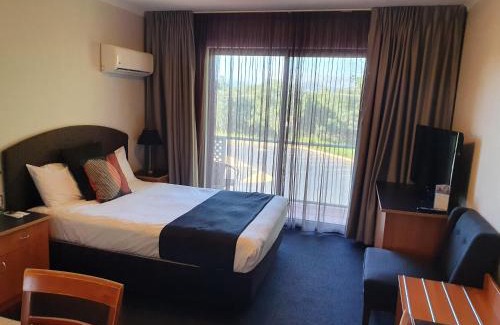 Greenway Hotel | Discover Alpha Hotel Canberra: Family-Friendly Comfort Awaits