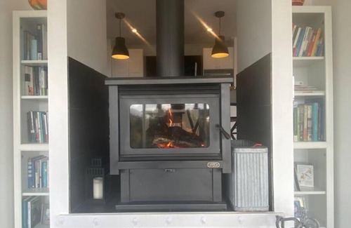 Renwick House | Scenic Abode with a View: Rated 9/10, Family-Friendly Stay