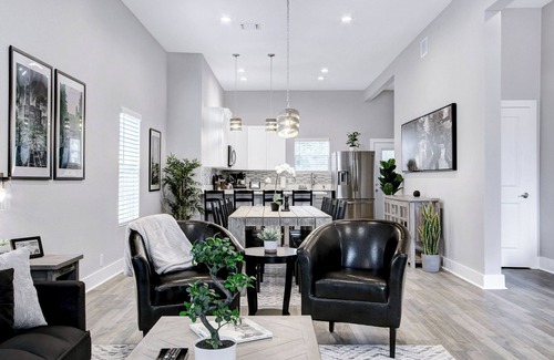 Alta Vista House | Convenient Access: 9 Min to Pearl, Airport & Riverwalk