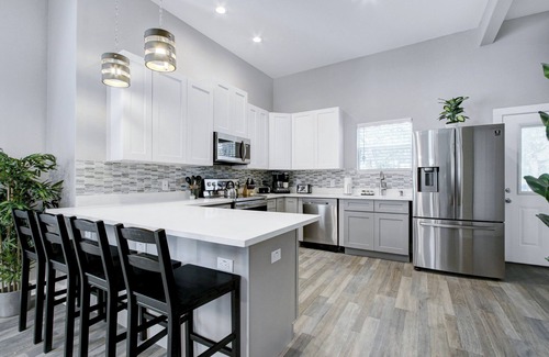 Alta Vista House | Convenient Access: 9 Min to Pearl, Airport & Riverwalk