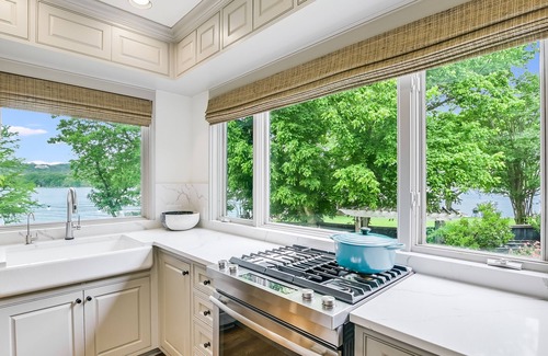 Tarrytown House | Experience Family Fun at Above Icon | Lake Austin Retreat