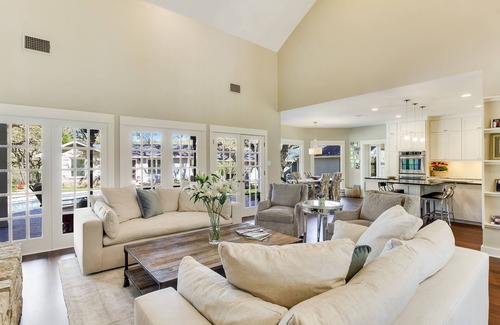 Westwood House | Free Night Offer: Westlake | Pool, Spa & Downtown Access