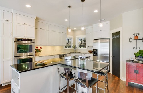 Westwood House | Free Night Offer: Westlake | Pool, Spa & Downtown Access