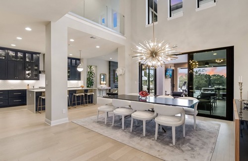 Austin House | Unforgettable Getaway at Above Collectic: Pool & Game Room