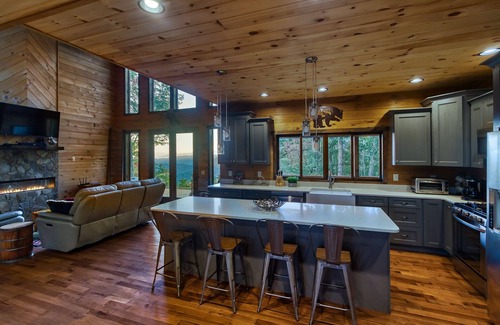 Bryson City Cabin | Scenic Mountain Retreat with Private Hot Tub & Spa