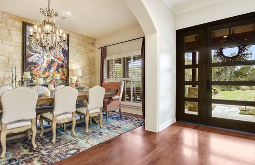 Austin House | Above Serenity| Luxury Services Included* I 8Mi ATX | Pool/Spa | Views