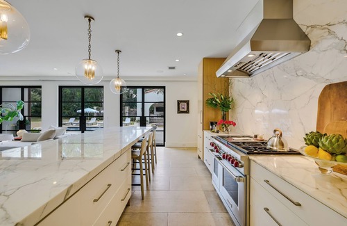 The Ravine House | Above Splendor l 5 Bedrooms l Pool&Spa l Pickleball l Events I Services