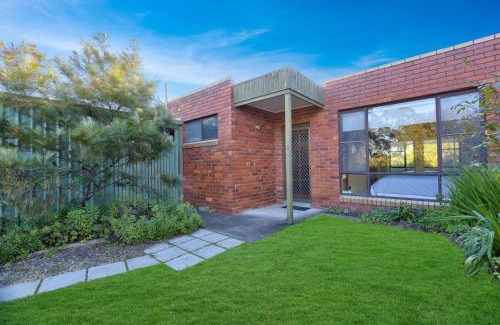 Paynesville House | Relax at Above Sunset: Family-Friendly Retreat Awaits