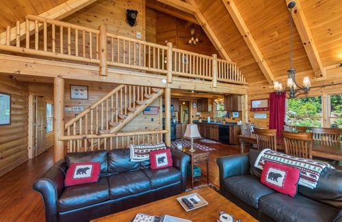 Old Fort Cabin | Escape to Above the Clouds: Log Cabin with Hot Tub & Views