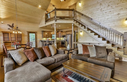 Jasper Cabin | Unforgettable Retreat at Above The Clouds | 9.6/10 Guest Rated