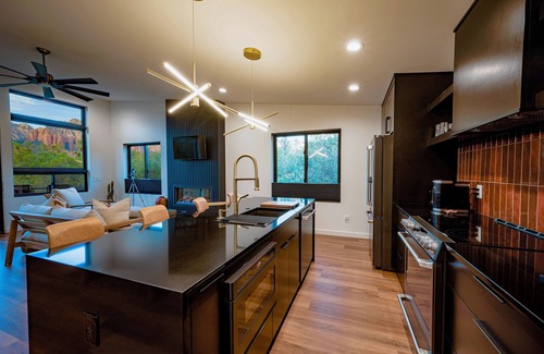 Sedona House | Elevated Views and Family-Friendly Amenities Await!