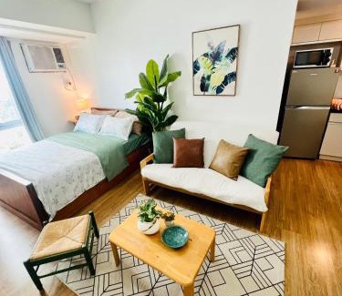 Poblacion District Apartment | Discover Abreeza Place Davao with Pool & Family Amenities