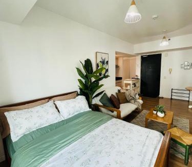 Poblacion District Apartment | Discover Abreeza Place Davao with Pool & Family Amenities