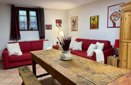 Antagnod Apartment | Experience Abri des Cimes: Nature Retreat for Families