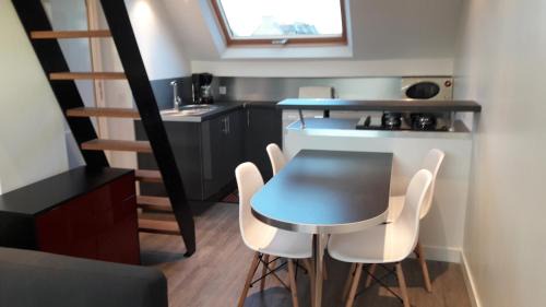 Etel Apartment | Oceanfront Abris du pêcheur: Exceptional Guest Experience