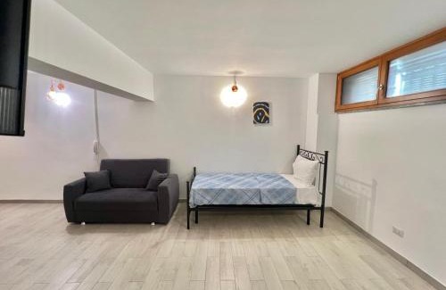 Cologno Monzese Apartment | Abruzzi Home, delizioso appartamento e confortevole accanto a Metropolitana Linea Verde, con parcheggio gratuito in strada