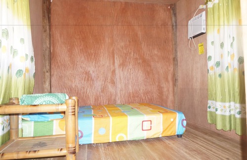 Loay House | Budget-Friendly ABS Native Inn with Family Amenities
