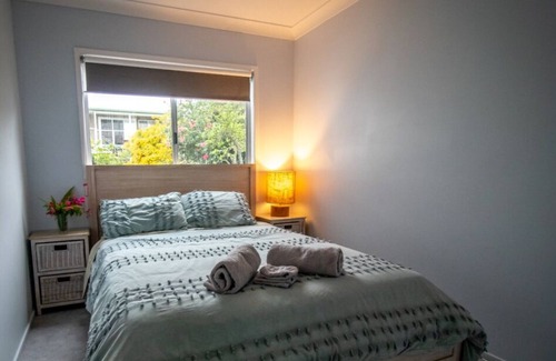 Minnie Water Apartment | Beachfront Retreat with Kitchen - Seascape Beach Escape