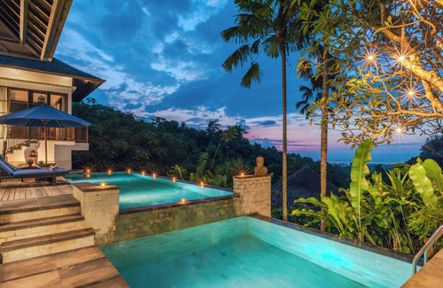 Kayu Putih Villa | Indulge in Splendor Above Lovina, North Bali