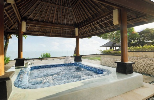 Kutuh Villa | Oceanfront 7-Bedroom Villa with Private Pool in Uluwatu