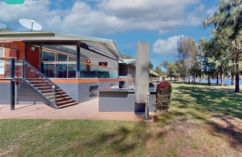 Wisemans Ferry Cabin | Absolute Waterfront 3 bedroom fully self-contained. Cabin 12