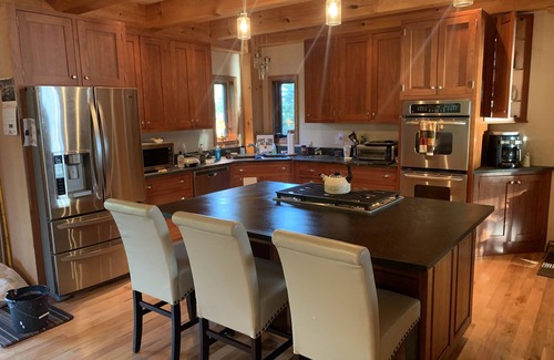 Moriah Center Cottage | Outstanding Family Retreat at Fox Meadow Lakefront