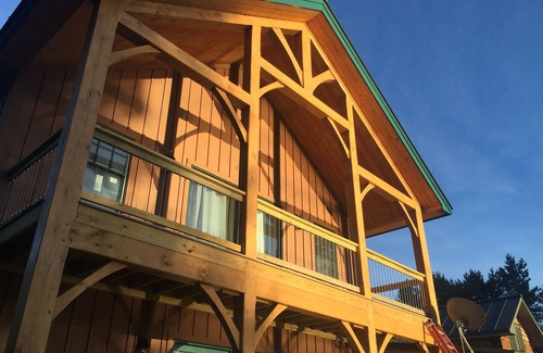 Moriah Center Cottage | Outstanding Family Retreat at Fox Meadow Lakefront